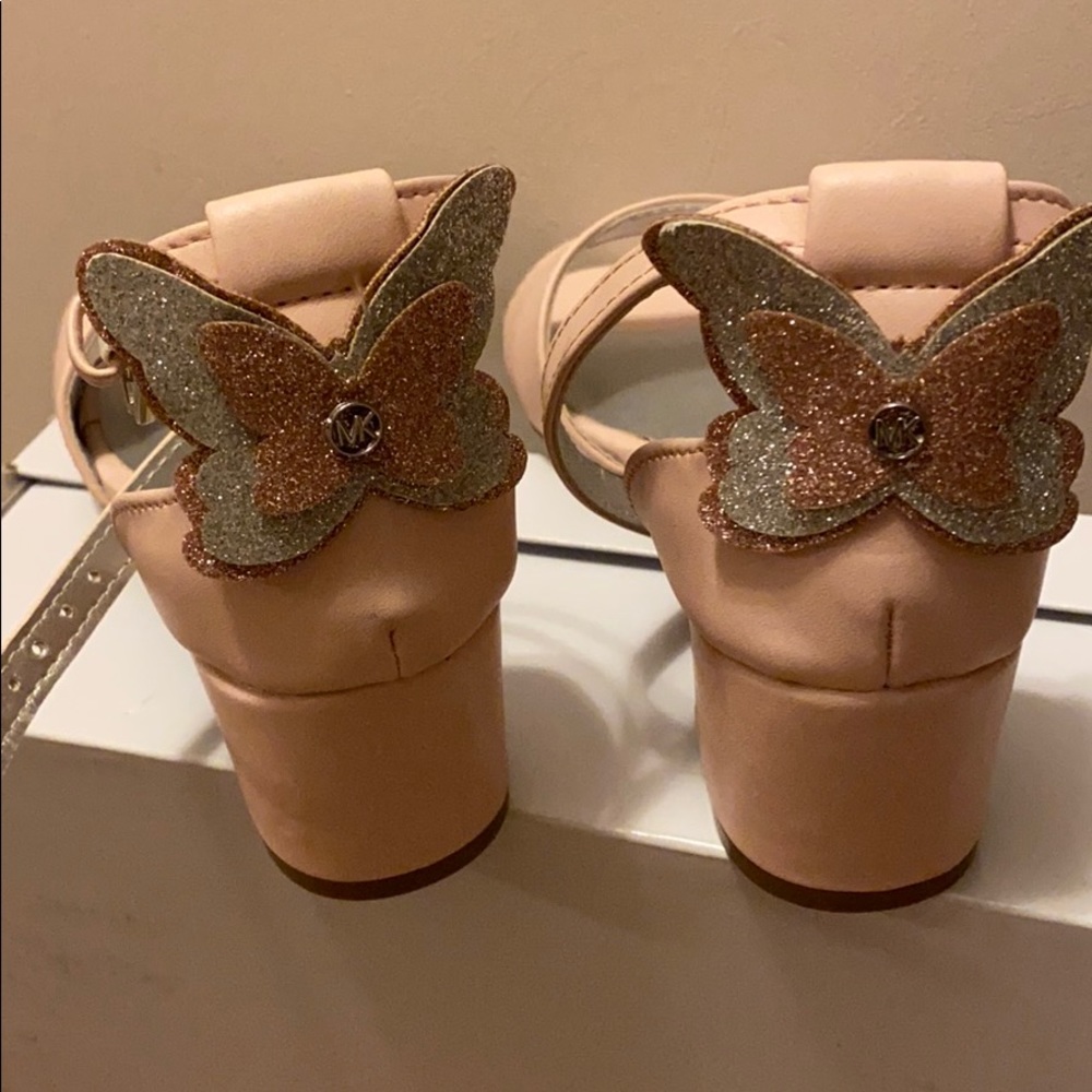 Dress shoes